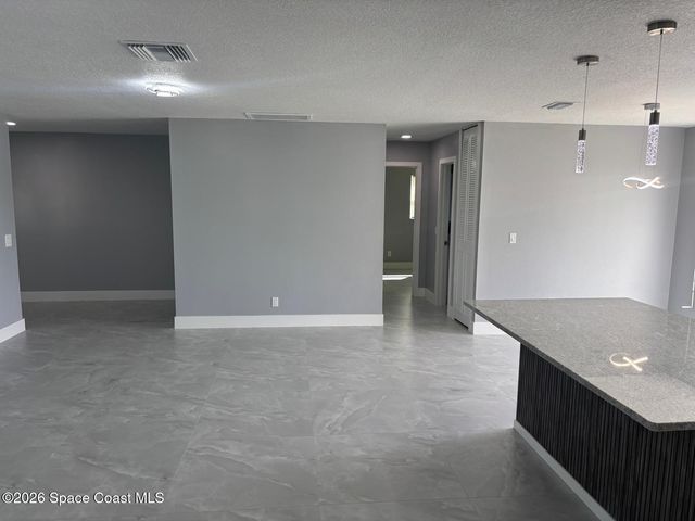 1705 S Dodge Circle, Melbourne, FL 32935