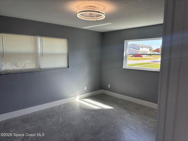 1705 S Dodge Circle, Melbourne, FL 32935