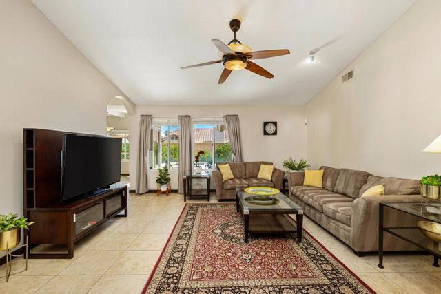 44120 Calico Circle, La Quinta, CA 92253