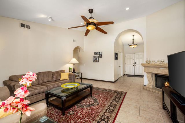 44120 Calico Circle, La Quinta, CA 92253