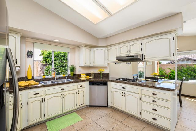 44120 Calico Circle, La Quinta, CA 92253