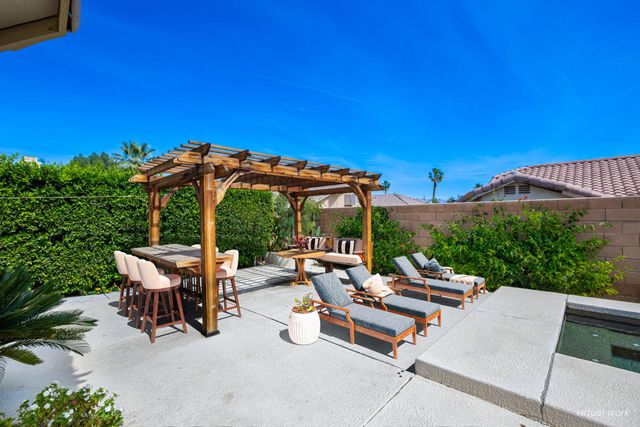 44120 Calico Circle, La Quinta, CA 92253