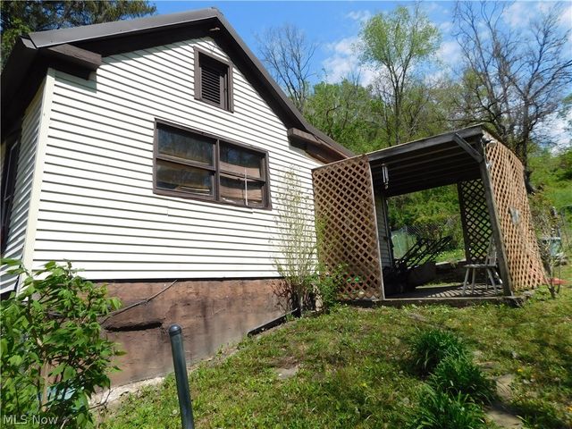 68250 Wrixon Road, Bridgeport, OH 43912