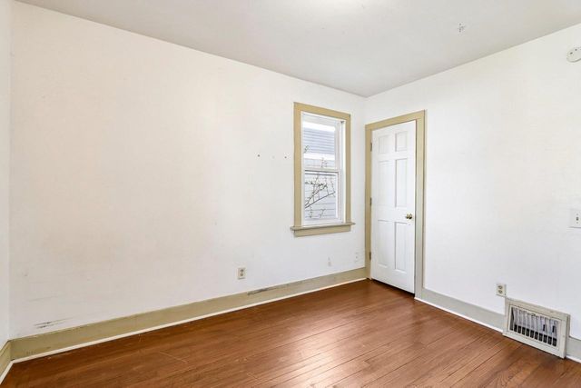 2129 E Johnson Street, Madison, WI 53705
