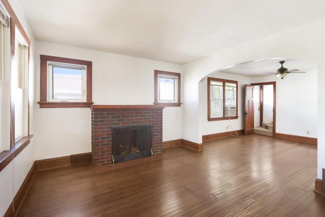 2129 E Johnson Street, Madison, WI 53705