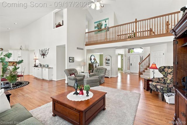 3751 Lake Forest Drive, Sterling Heights, MI 48314