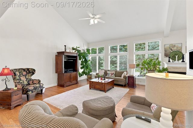 3751 Lake Forest Drive, Sterling Heights, MI 48314