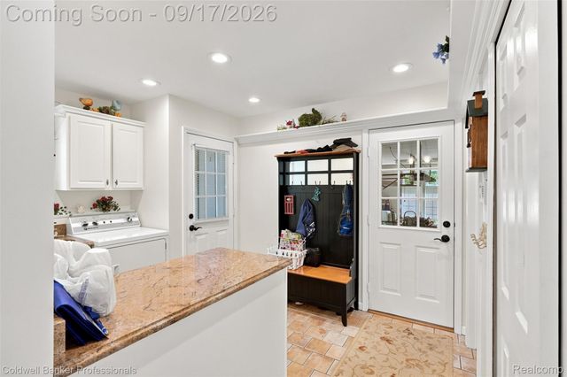 3751 Lake Forest Drive, Sterling Heights, MI 48314