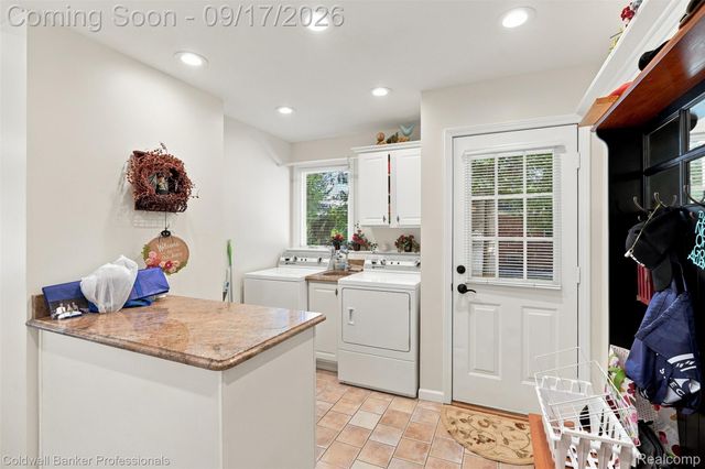 3751 Lake Forest Drive, Sterling Heights, MI 48314