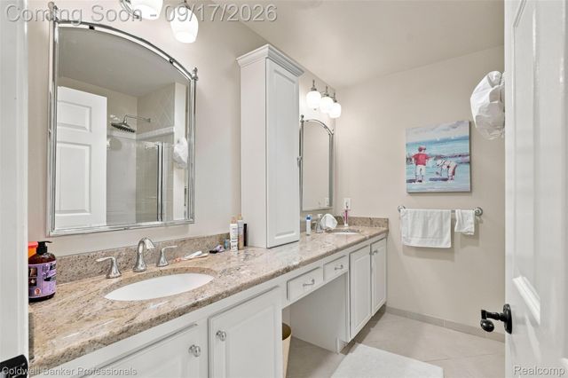3751 Lake Forest Drive, Sterling Heights, MI 48314