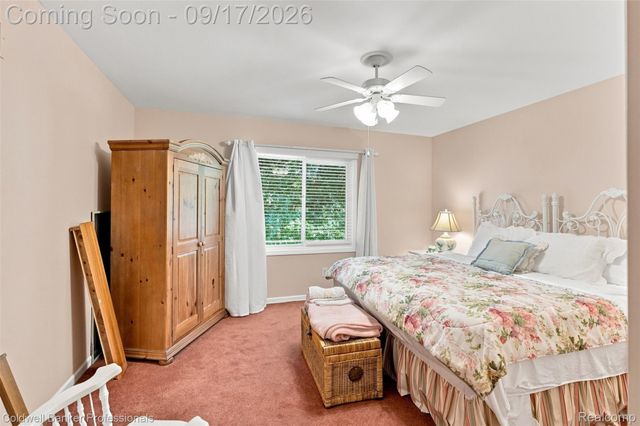 3751 Lake Forest Drive, Sterling Heights, MI 48314