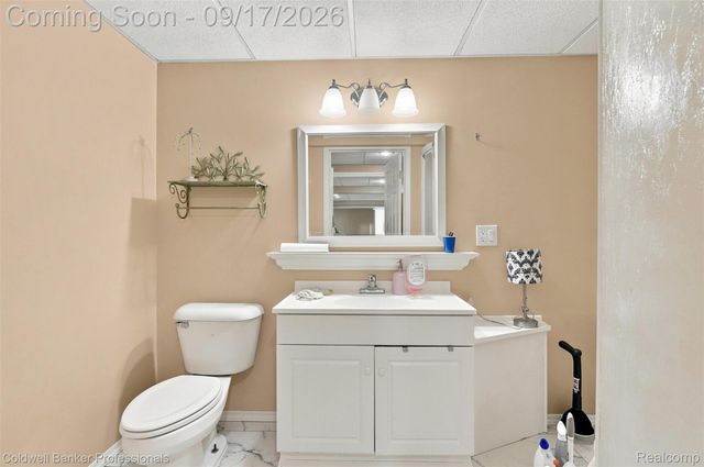 3751 Lake Forest Drive, Sterling Heights, MI 48314
