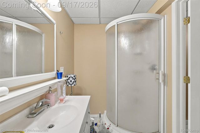 3751 Lake Forest Drive, Sterling Heights, MI 48314