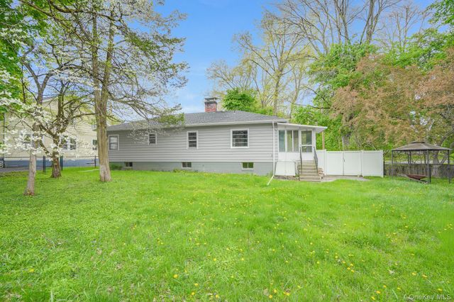 25 Park Avenue, Poughkeepsie, NY 12603