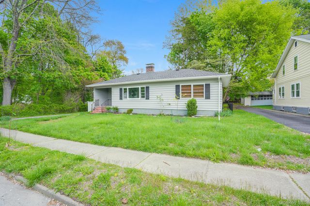 25 Park Avenue, Poughkeepsie, NY 12603