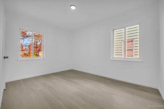 8849 Whitcomb Street, Detroit, MI 48228