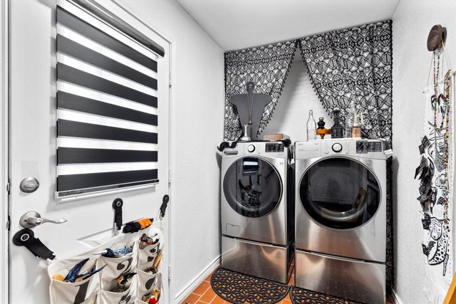 75 Lakepoint Loop, Pottsboro, TX 75076