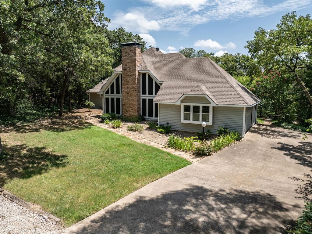 75 Lakepoint Loop, Pottsboro, TX 75076