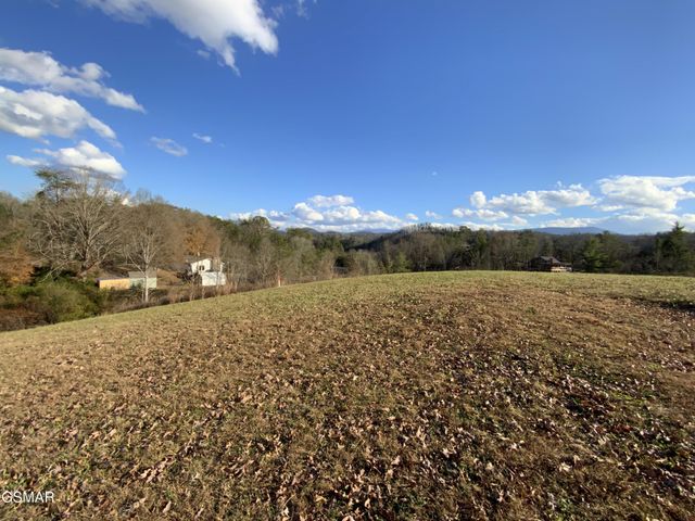 71 Max Ridge Lane, Sevierville, TN 37862