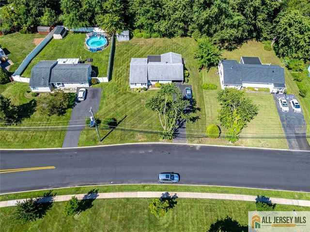 19 Stanworth Road, South Brunswick, NJ 08824