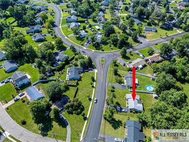19 Stanworth Road, South Brunswick, NJ 08824