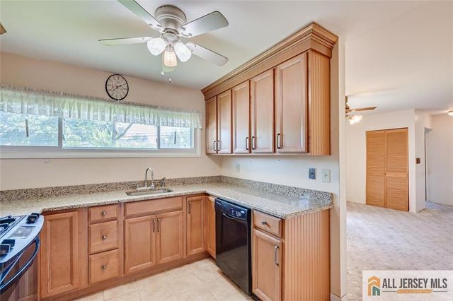 19 Stanworth Road, South Brunswick, NJ 08824
