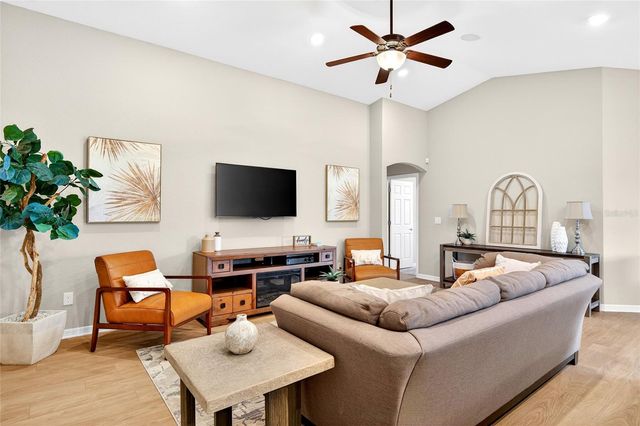 9053 SE 49TH AVENUE ROAD, Ocala, FL 34480