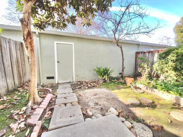 1135 Pandolfi Pl, San Jose, CA 95131