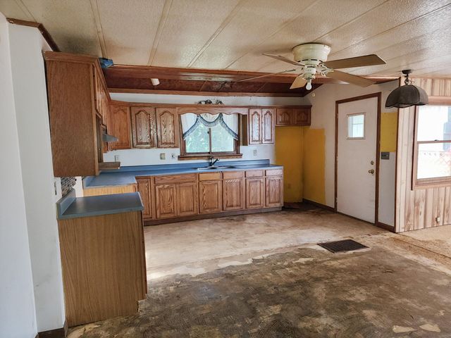 3882 E 200 S, La Porte, IN 46350