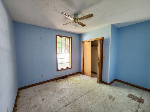 3882 E 200 S, La Porte, IN 46350