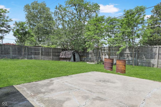 410 Maria Drive, Greenwood, IN 46143