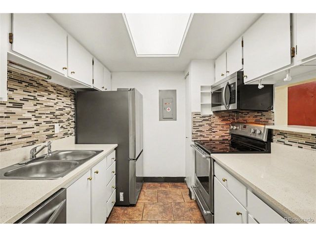 1793 S Pitkin St B, Aurora, CO 80017