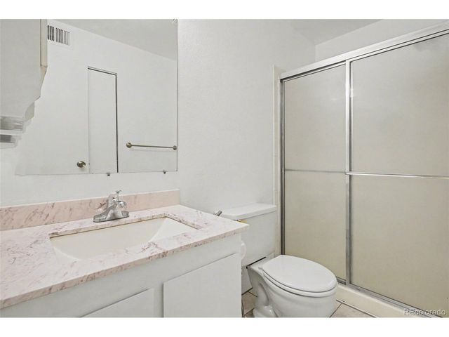 1793 S Pitkin St B, Aurora, CO 80017