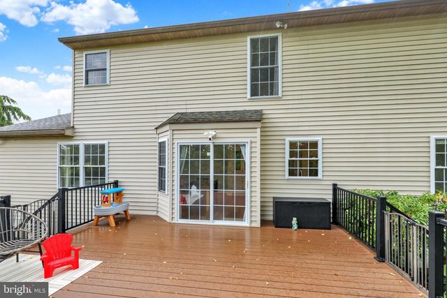 35 MELLOWBROOK DR, Reading, PA 19608