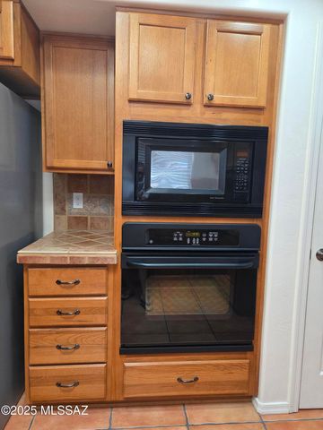 648 S Placita Prosperidad, Green Valley, AZ 85614