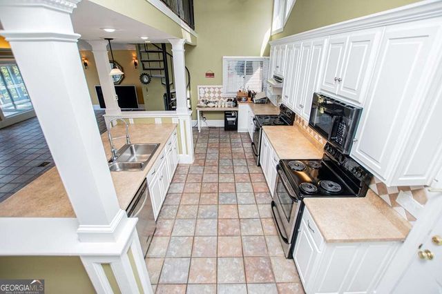 10101 Woodberry Court, Villa Rica, GA 30180