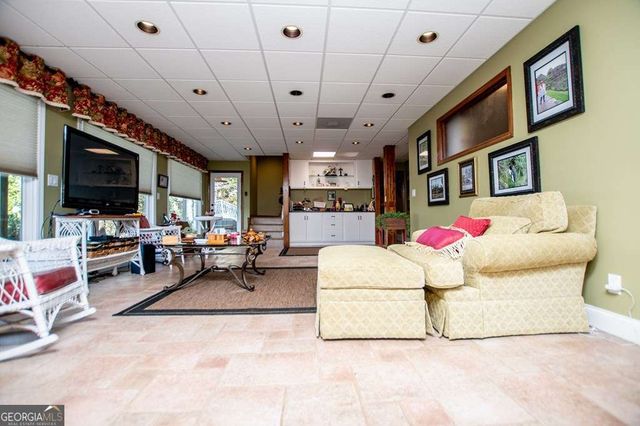 10101 Woodberry Court, Villa Rica, GA 30180