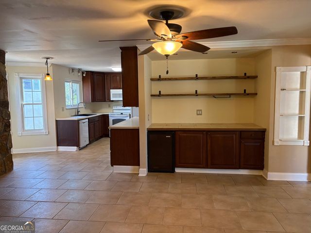 271 Lakeshore Drive, Warner Robins, GA 31088