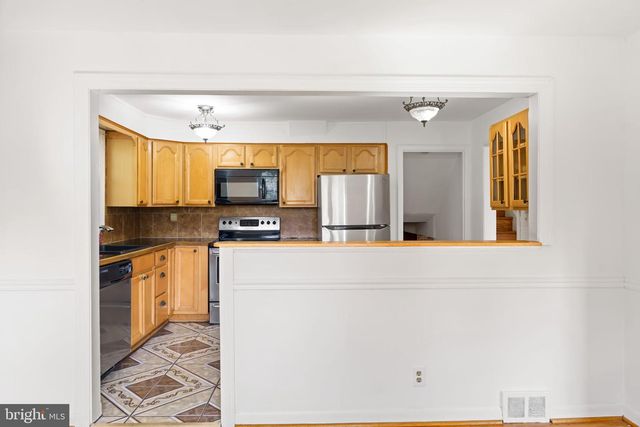 931 JONES RD, Gulph Mills, PA 19428