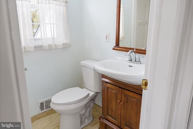 931 JONES RD, Gulph Mills, PA 19428