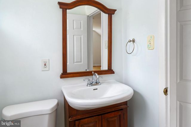 931 JONES RD, Gulph Mills, PA 19428