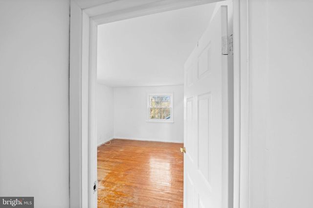 931 JONES RD, Gulph Mills, PA 19428