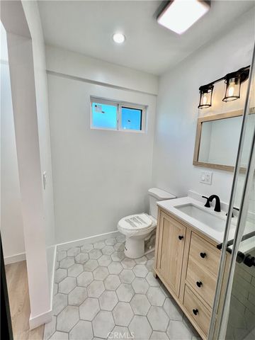 5108 Crenshaw Boulevard, Los Angeles, CA 90043
