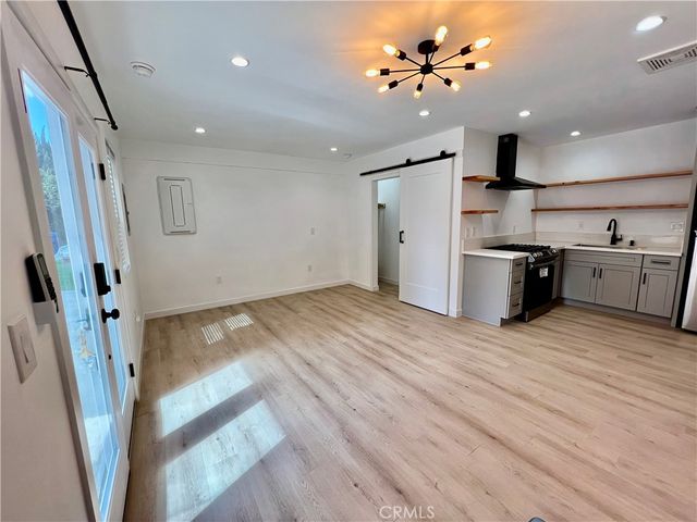 5108 Crenshaw Boulevard, Los Angeles, CA 90043