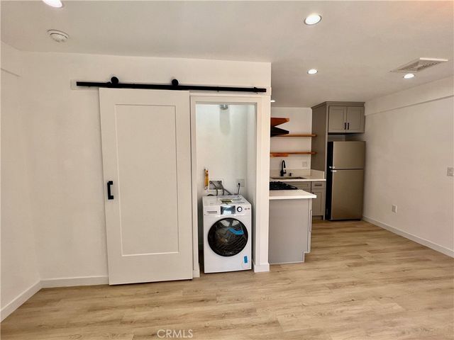5108 Crenshaw Boulevard, Los Angeles, CA 90043