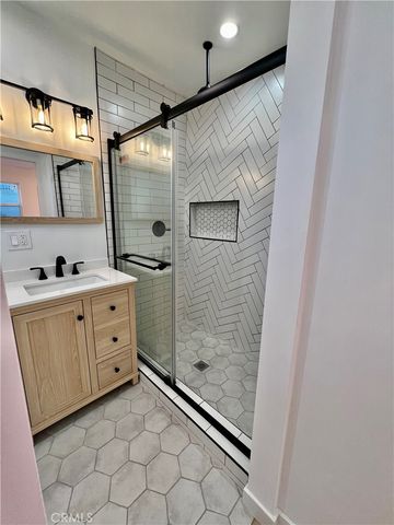 5108 Crenshaw Boulevard, Los Angeles, CA 90043