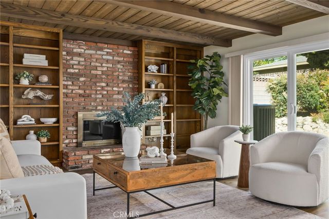 1063 W 19th, Upland, CA 91784