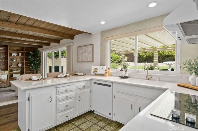 1063 W 19th, Upland, CA 91784