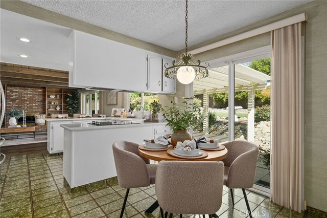 1063 W 19th, Upland, CA 91784