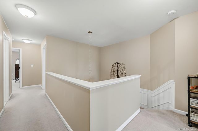 19 Brighton Drive 1702, Newburgh, NY 12550